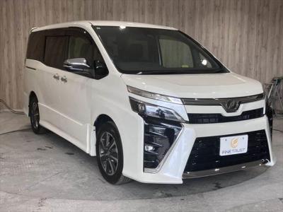 2019 TOYOTA VOXY ZS